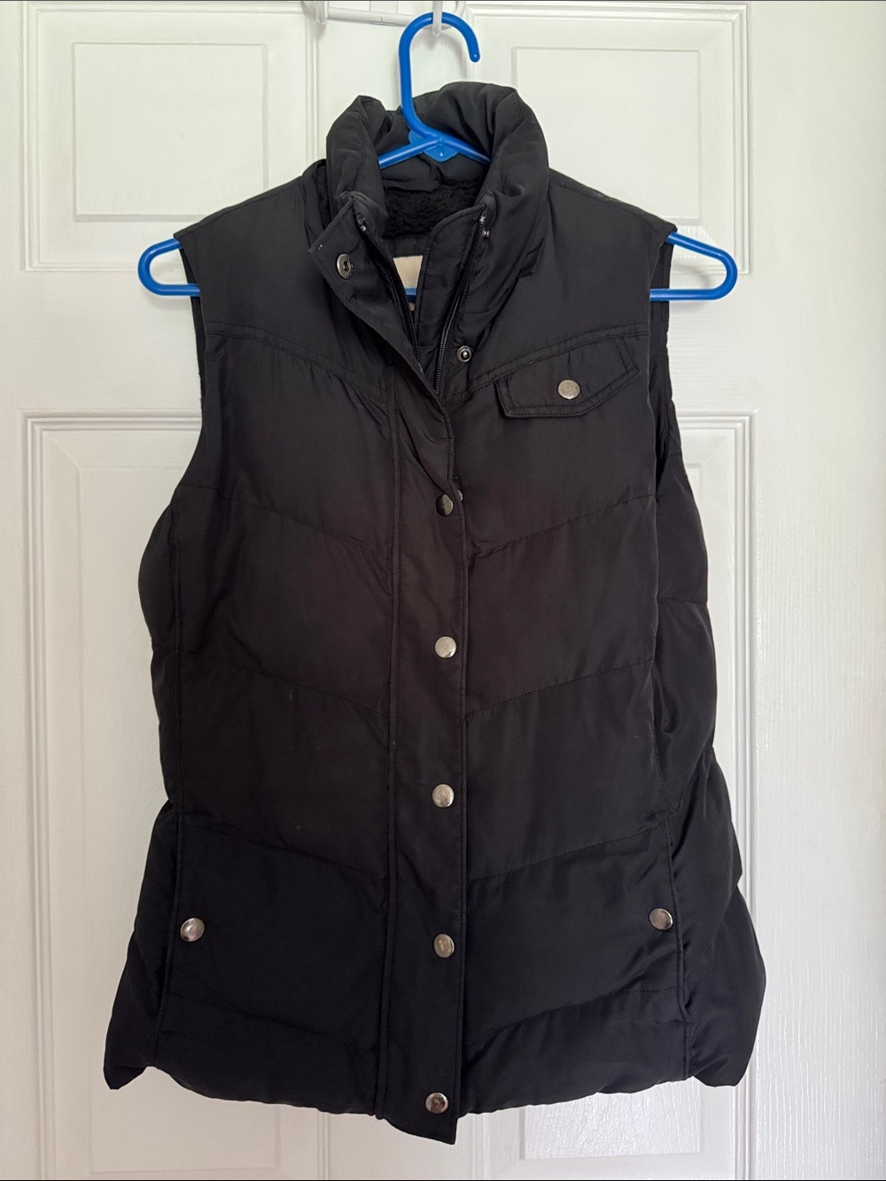 Banana Republic Black Quilted Puffer Vest